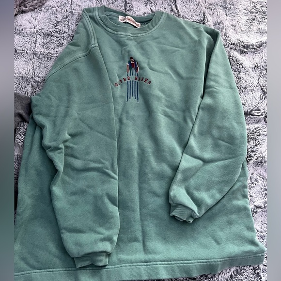 Tops - Vintage Outerbanks Crew neck